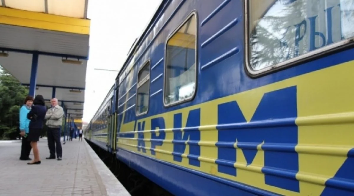 Колесников хочет ускорить поезда в Крым и областные центры